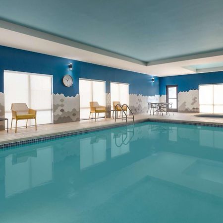 Hampton Inn By Hilton Napanee ナパニー エクステリア 写真