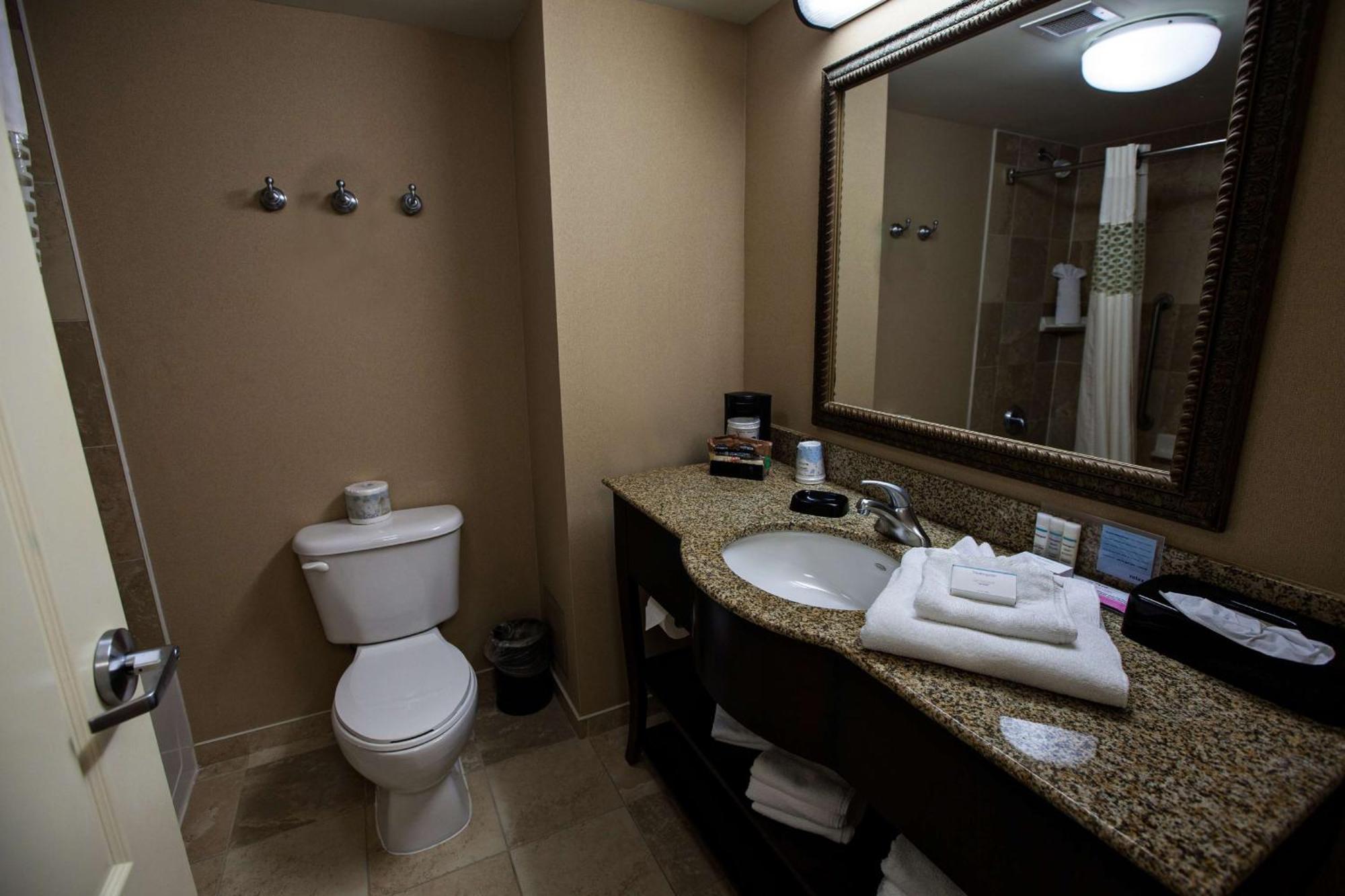 Hampton Inn By Hilton Napanee ナパニー エクステリア 写真