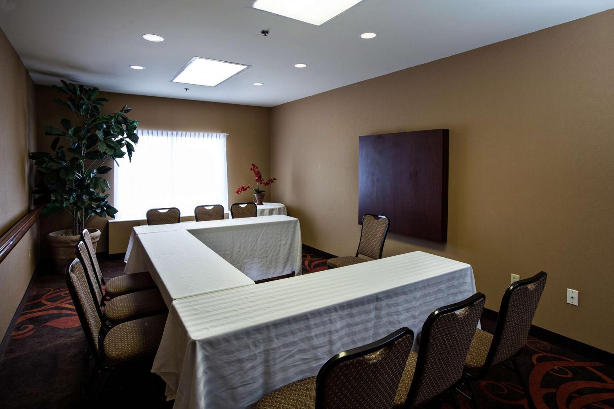 Hampton Inn By Hilton Napanee ナパニー エクステリア 写真