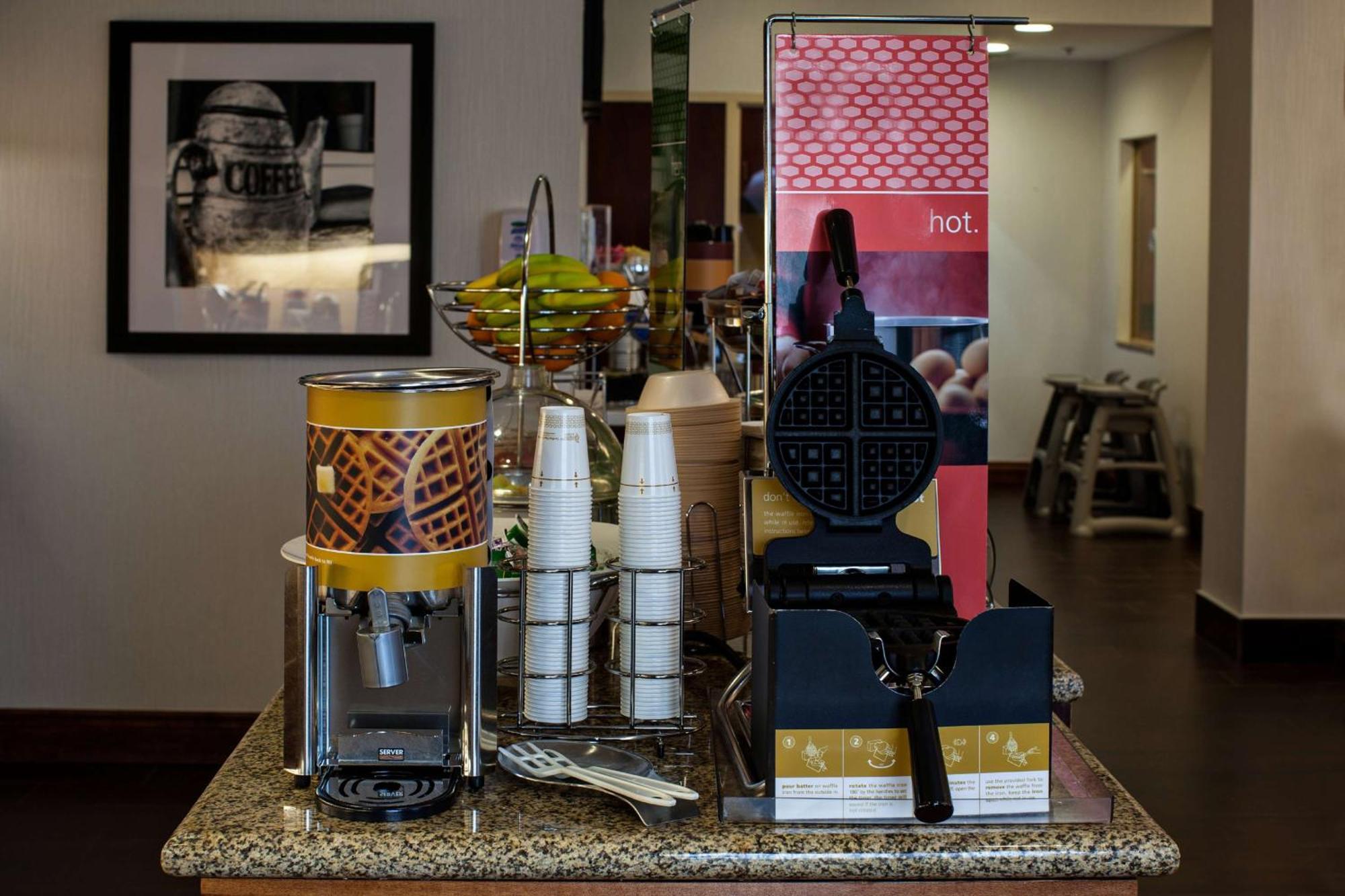 Hampton Inn By Hilton Napanee ナパニー エクステリア 写真