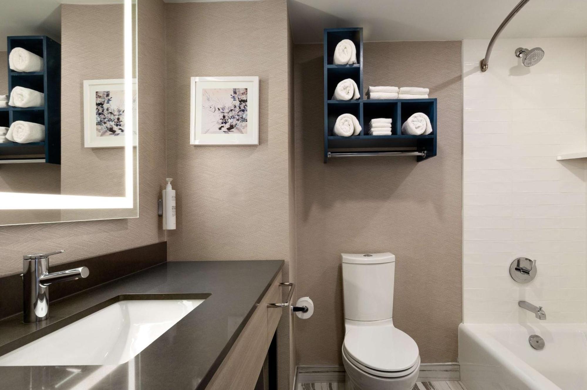 Hampton Inn By Hilton Napanee ナパニー エクステリア 写真