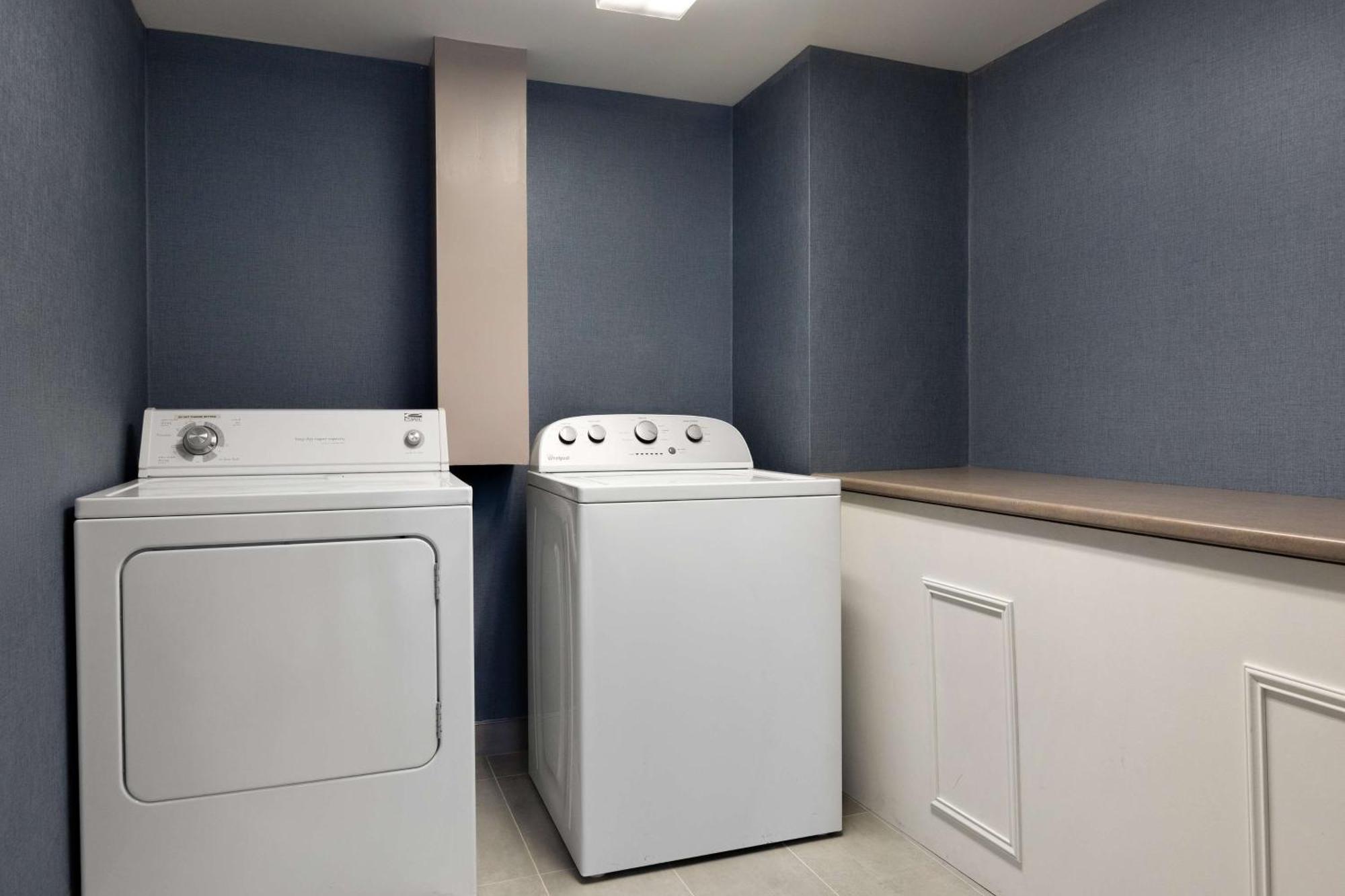 Hampton Inn By Hilton Napanee ナパニー エクステリア 写真
