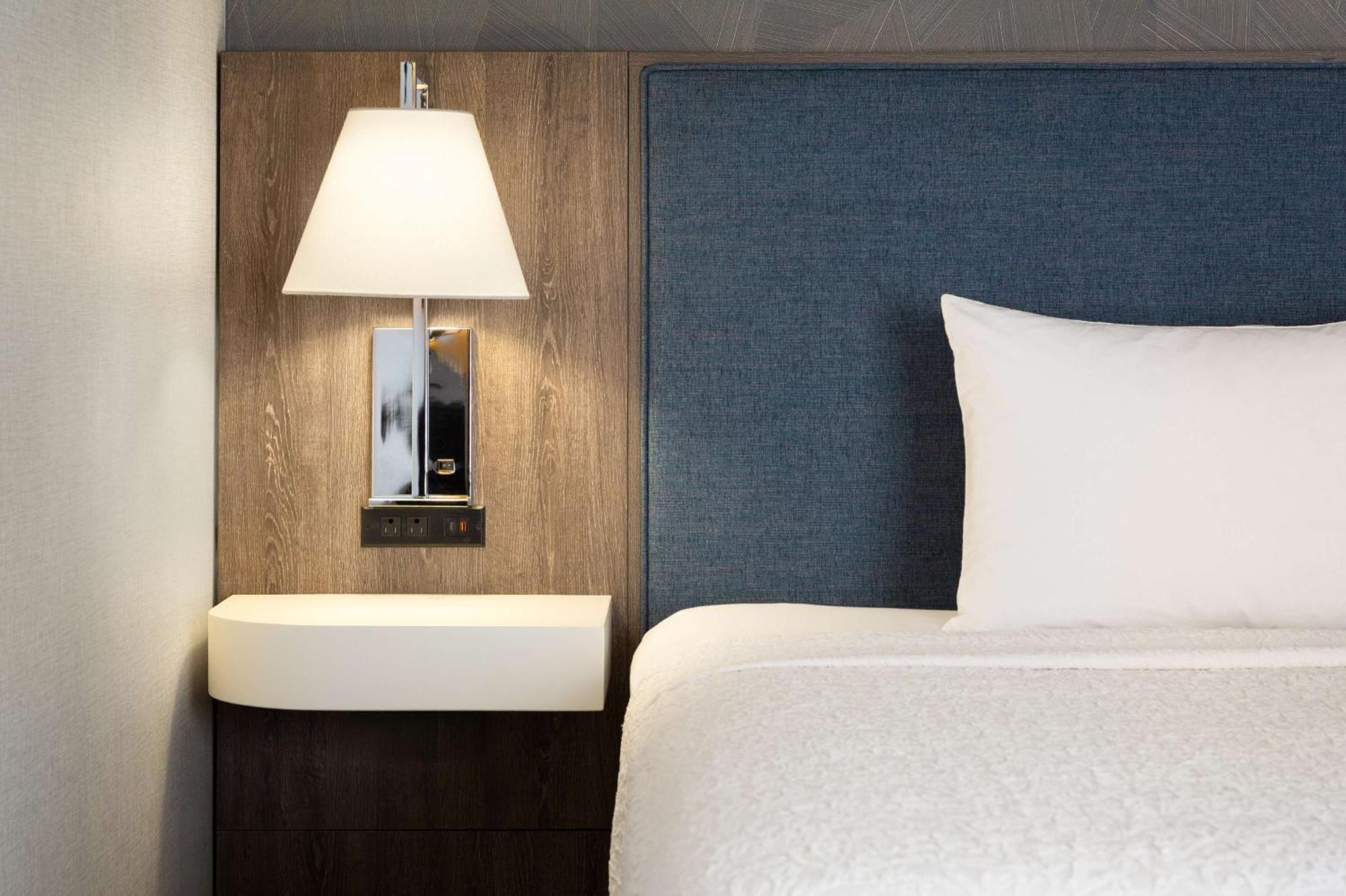 Hampton Inn By Hilton Napanee ナパニー エクステリア 写真