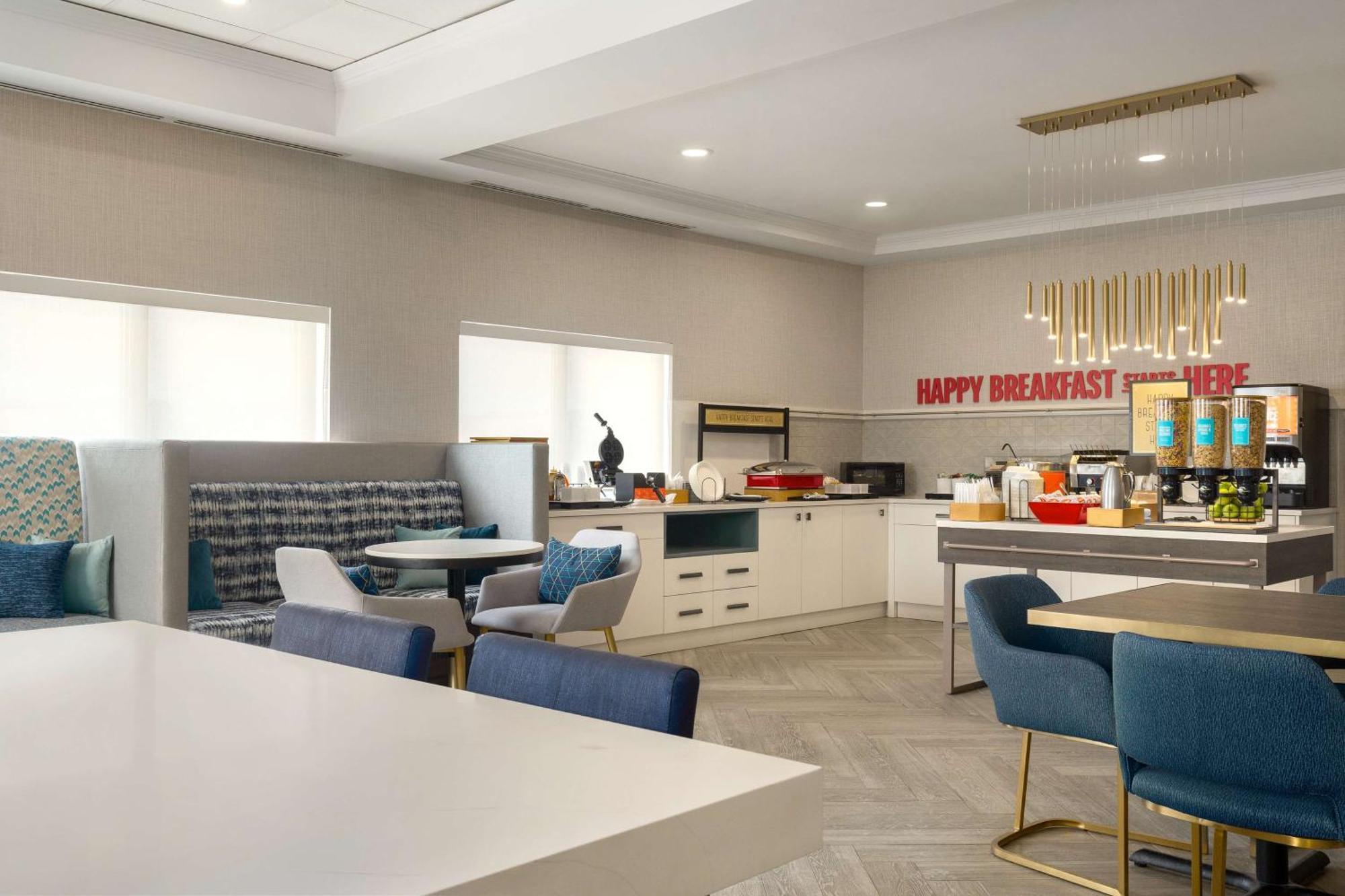 Hampton Inn By Hilton Napanee ナパニー エクステリア 写真