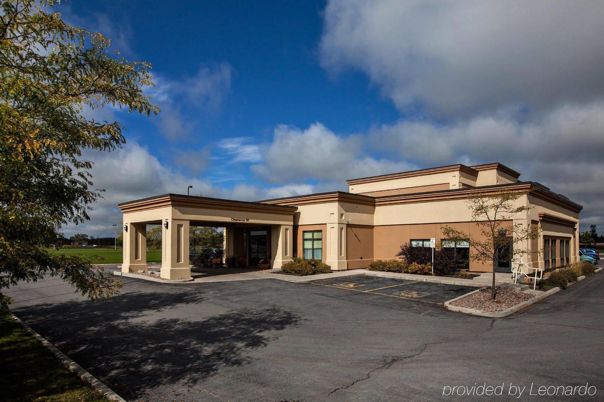 Hampton Inn By Hilton Napanee ナパニー エクステリア 写真