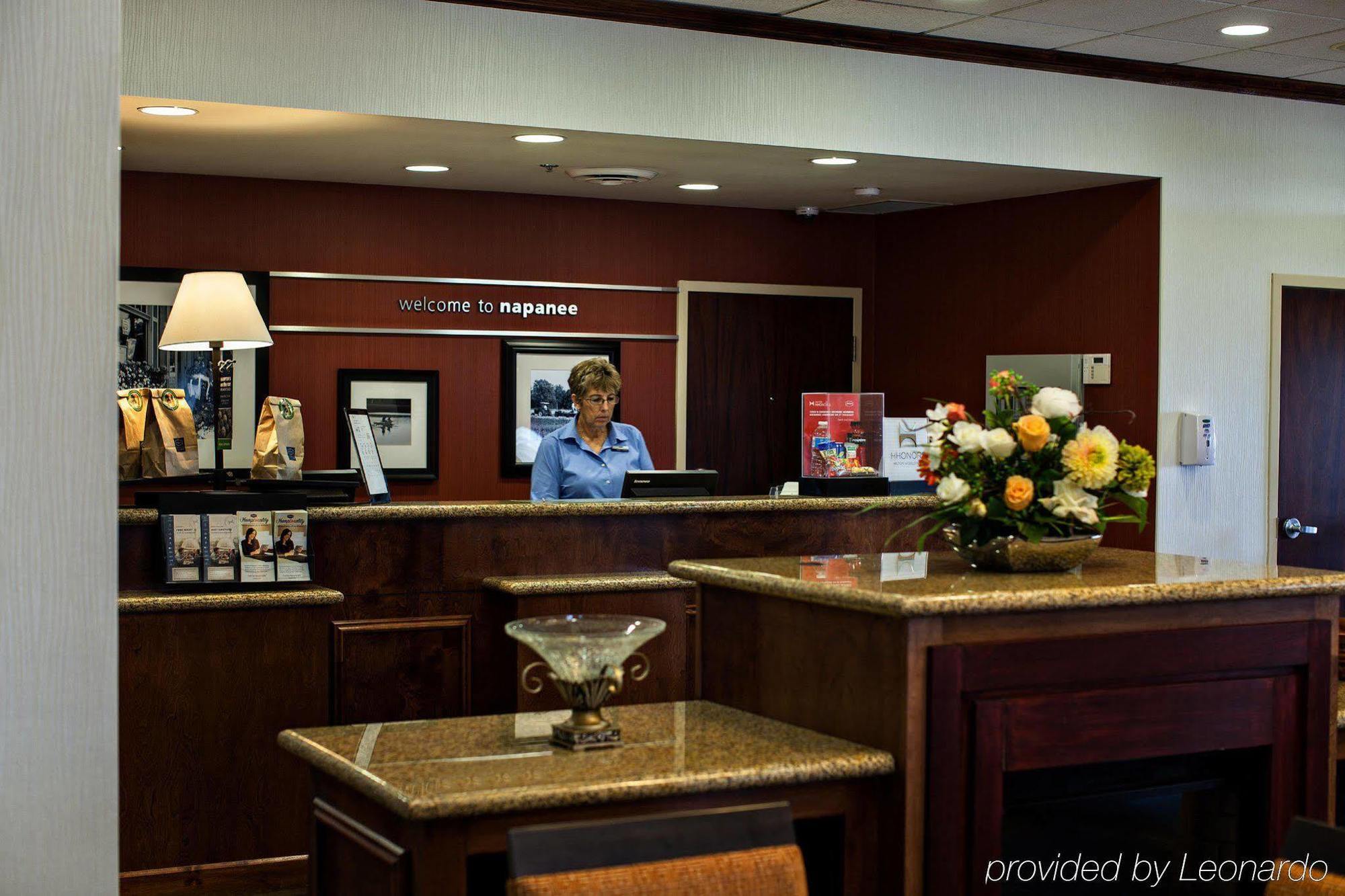 Hampton Inn By Hilton Napanee ナパニー エクステリア 写真